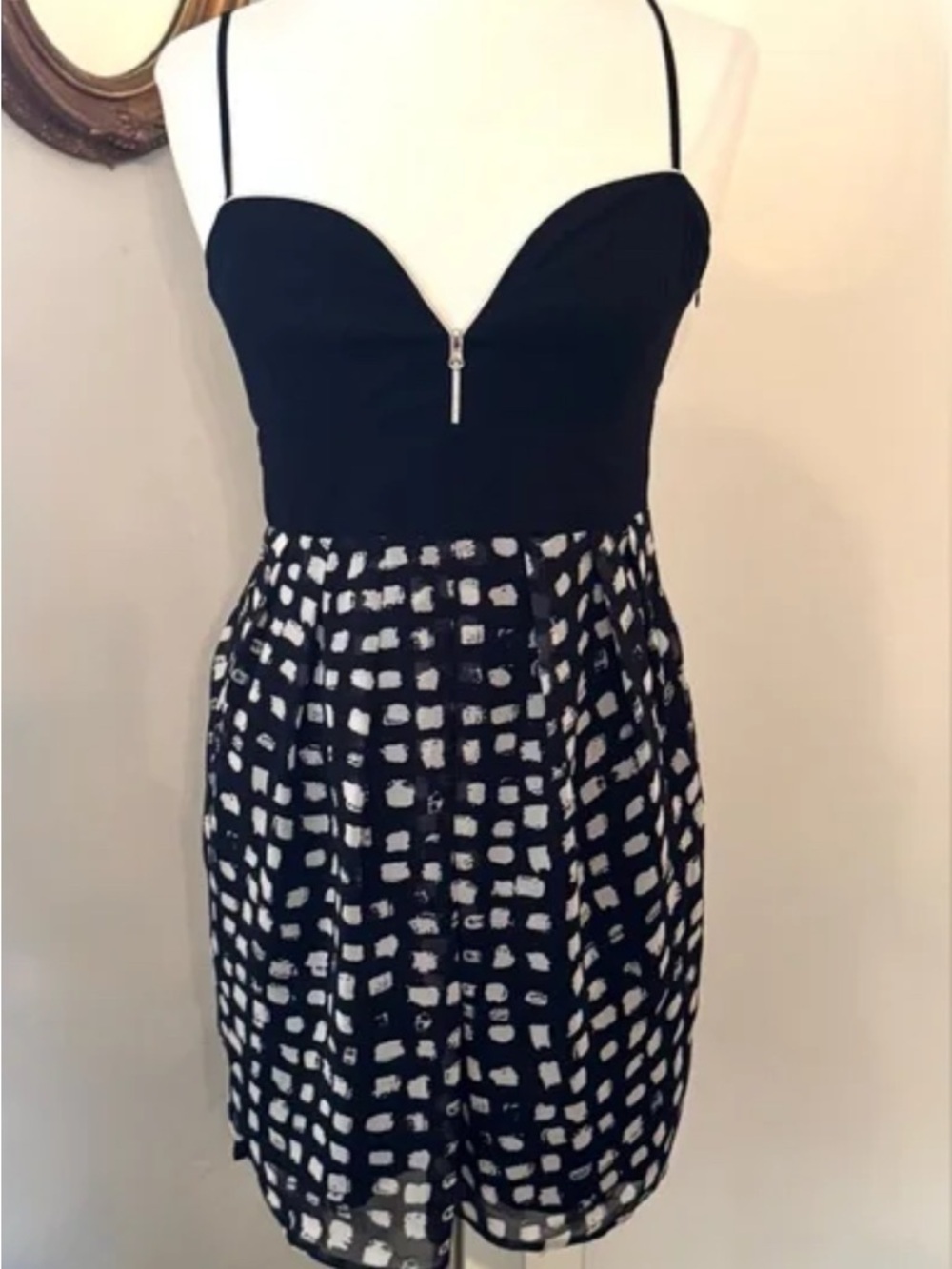 🔥 Walter Baker Black Spotted Mini Dress with Zip detail 🔥